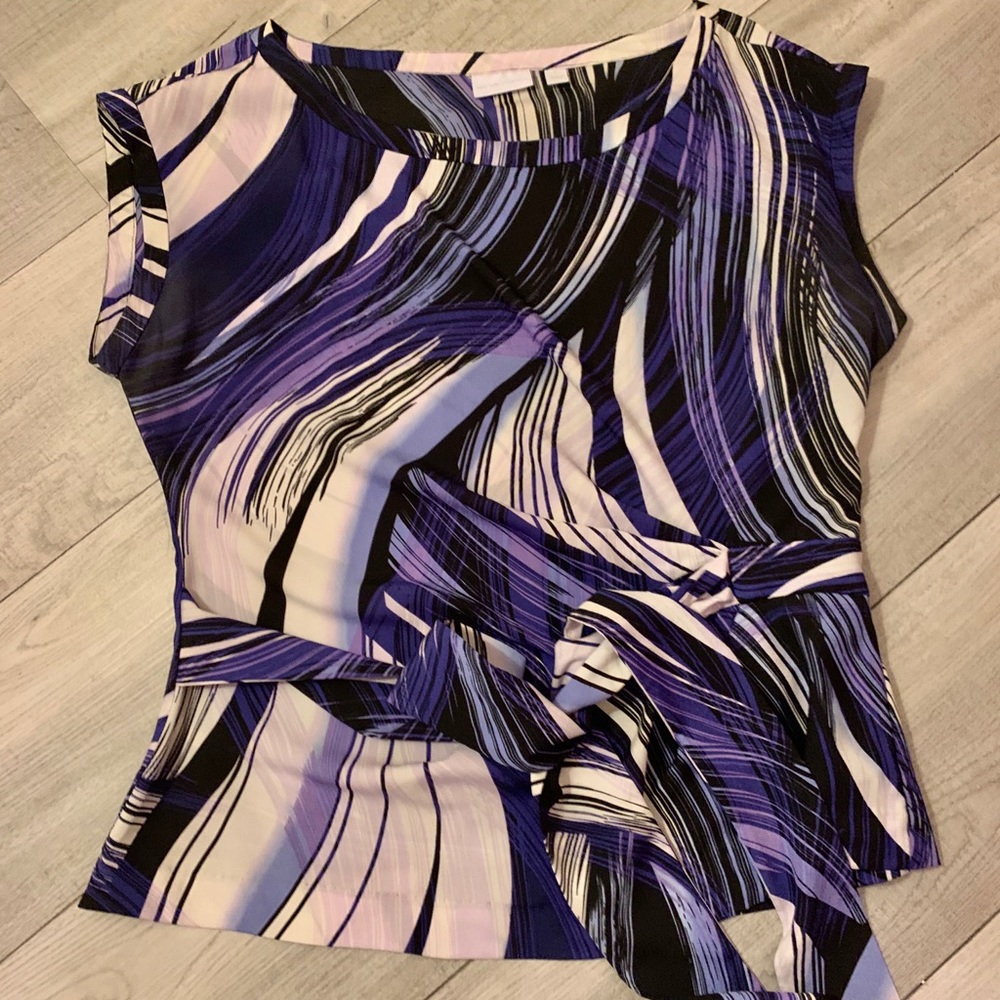 Tie in from blouse